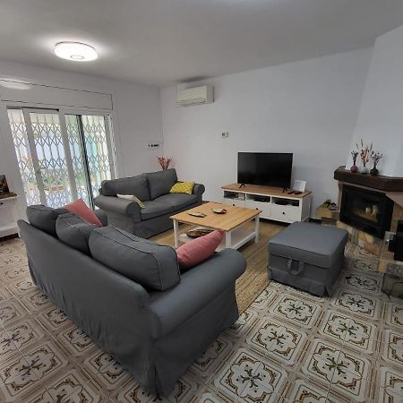 Torredembarra Cosy, Well Equipped House, 5 Min. From The Beach Luaran gambar