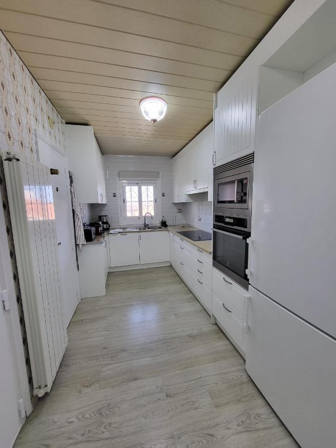 Torredembarra Cosy, Well Equipped House, 5 Min. From The Beach Luaran gambar
