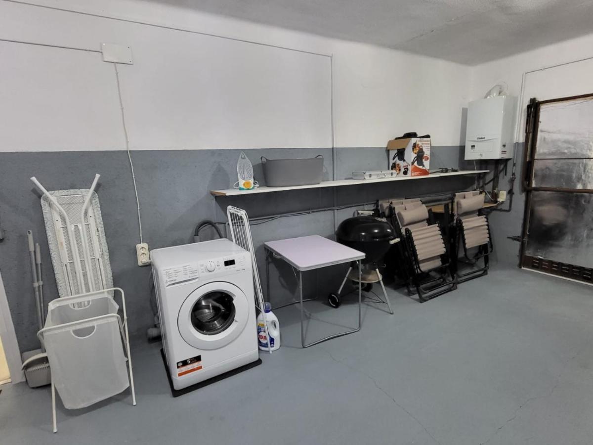 Torredembarra Cosy, Well Equipped House, 5 Min. From The Beach Luaran gambar